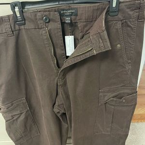 Men’s Banana Republic Cargo Pants, Waist 36, Length 30”, Brown Tapered Fit NWT